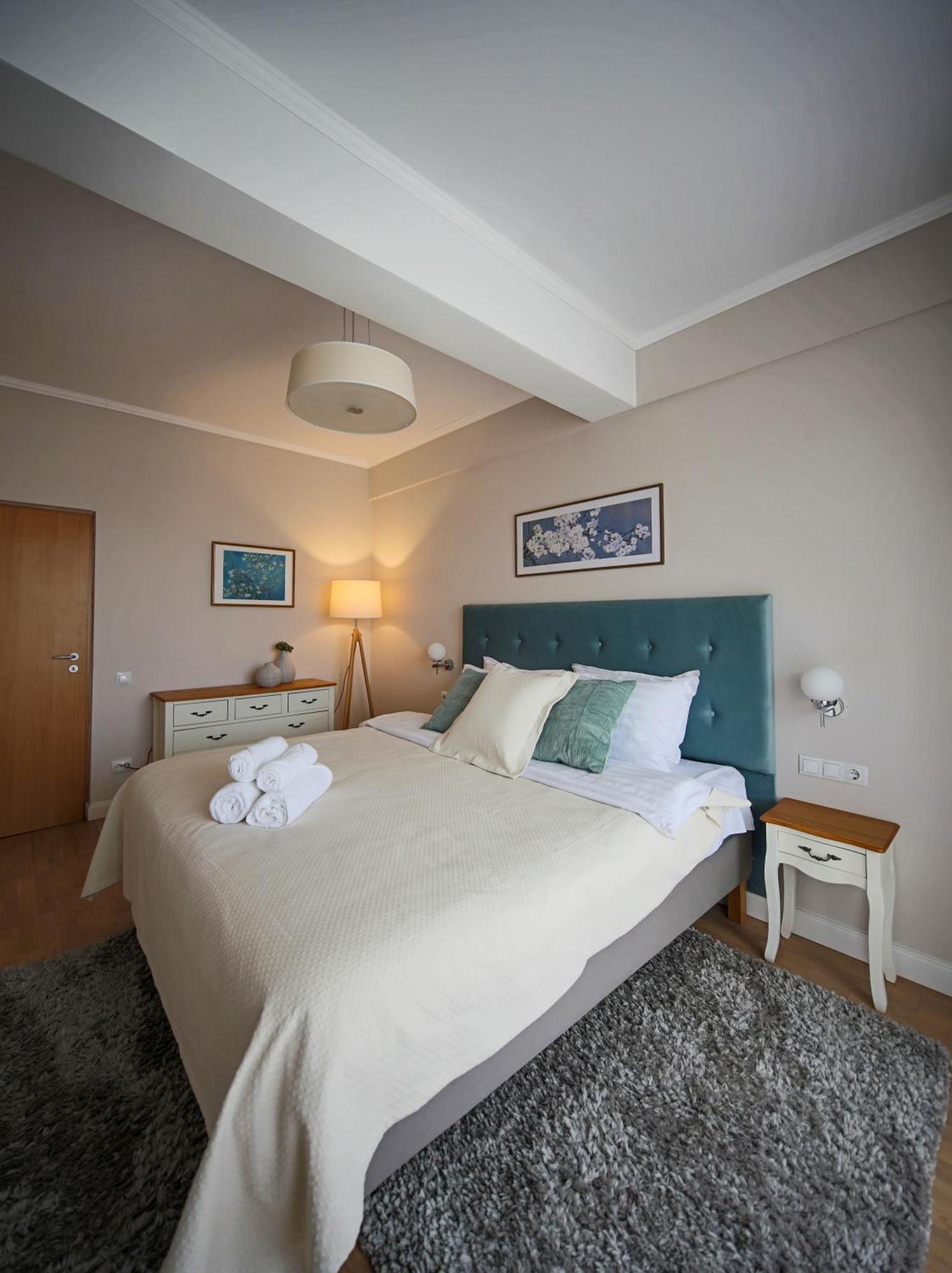 Stylish Condo - Parking And Balcony Cluj-Napoca Exterior photo