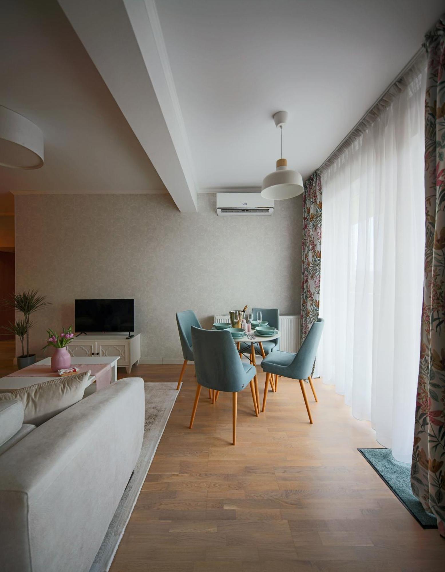 Stylish Condo - Parking And Balcony Cluj-Napoca Exterior photo